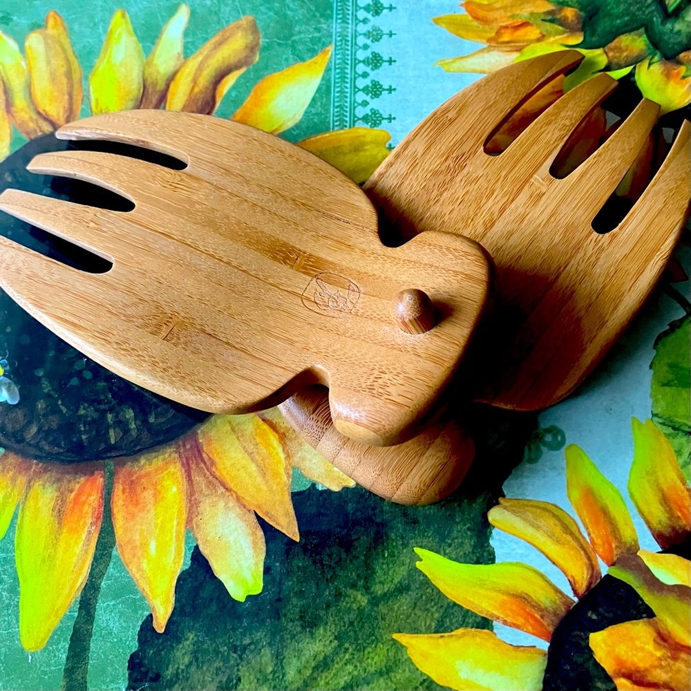 Bamboo Salad Hands